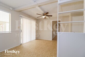 10603 W Seldon Ln in Peoria, AZ - Foto de edificio - Building Photo