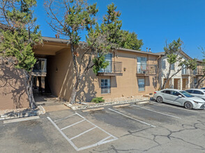 Acacia Cliffs in Austin, TX - Foto de edificio - Building Photo