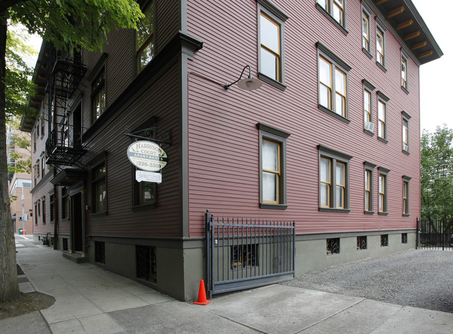 Harrison Court Apartments in Portland, OR - Foto de edificio - Building Photo