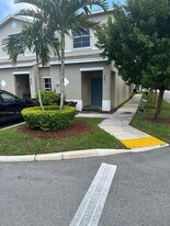 441 NE 5th St in Florida City, FL - Building Photo