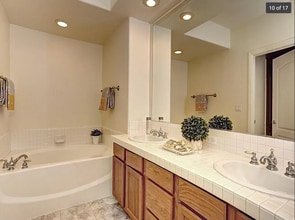 144 S 3rd St, Unit 411 in San Jose, CA - Foto de edificio - Building Photo
