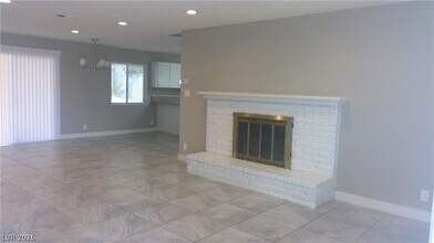108 Windsong St in Las Vegas, NV - Building Photo - Building Photo