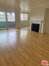 1242 S Barrington Ave in Los Angeles, CA - Building Photo - Building Photo