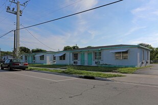3214-3218 Georgia Ave in West Palm Beach, FL - Building Photo