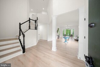12399 Brown Fox Way in Reston, VA - Building Photo - Building Photo