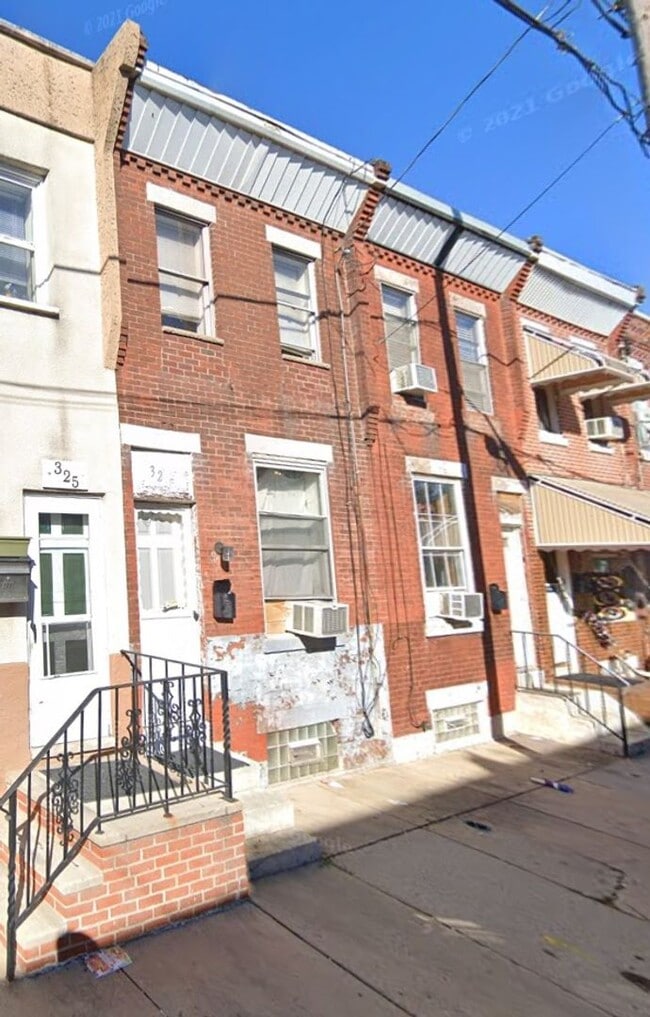 property at 323 Winton St