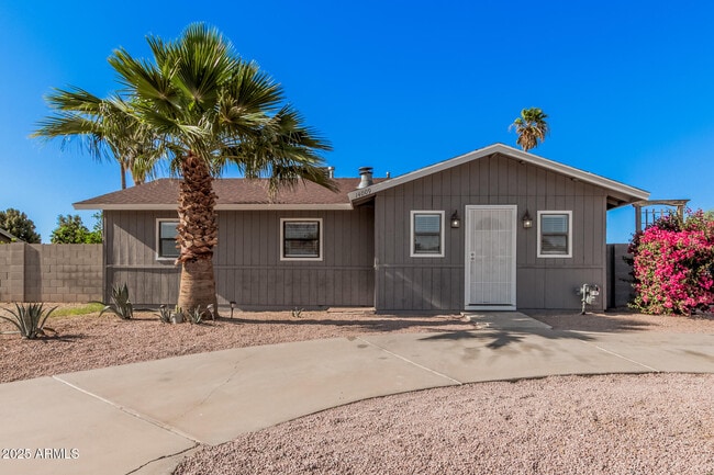 14009 N 49th Ave in Glendale, AZ - Building Photo - Building Photo
