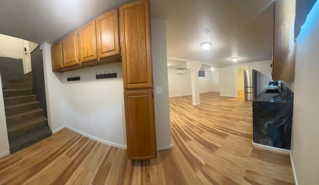 11121 SE 31st Ave, Unit b in Milwaukie, OR - Building Photo - Building Photo