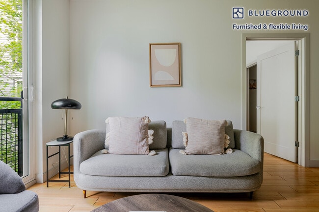 320 D St in Boston, MA - Building Photo - Building Photo