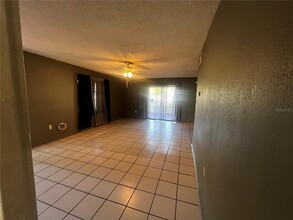 5520 Riordan Way in Orlando, FL - Building Photo - Building Photo