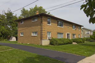 926 E Waterford Ave Apartments