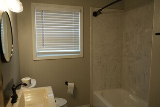 3813 33rd St in Lubbock, TX - Building Photo - Building Photo