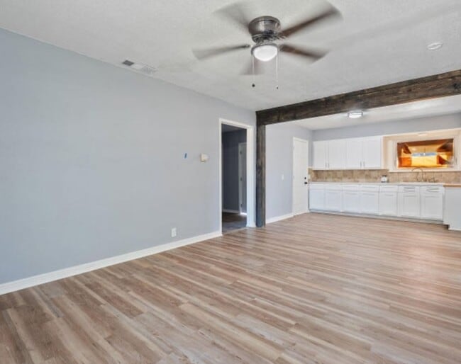 6103 Avenue S in Lubbock, TX - Building Photo - Building Photo
