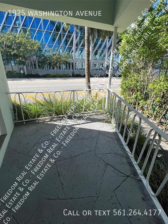 property at 1925 Washington Ave