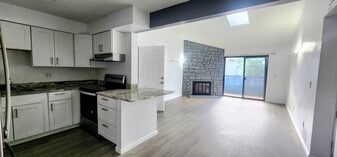 12033 E Harvard Ave, Unit 207 in Aurora, CO - Building Photo