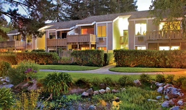 Glenbrook Apartments in Cupertino, CA - Building Photo - Building Photo