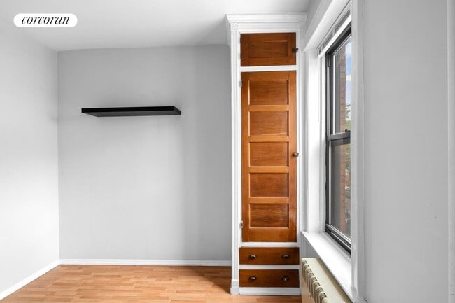 59-26 Catalpa Ave in Queens, NY - Building Photo - Building Photo