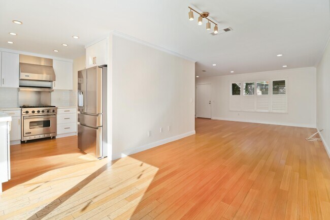 2770 Caminito Eldorado in Del Mar, CA - Foto de edificio - Building Photo