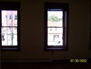 751 N Salina St, Unit 1 in Syracuse, NY - Foto de edificio - Building Photo