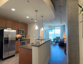 300 S Church St in Charlotte, NC - Building Photo - Building Photo