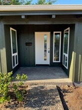 398 W 20th Ave in Eugene, OR - Building Photo - Building Photo