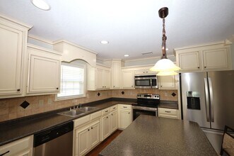 4093 Nelson Hill Pl in Hahira, GA - Building Photo - Building Photo