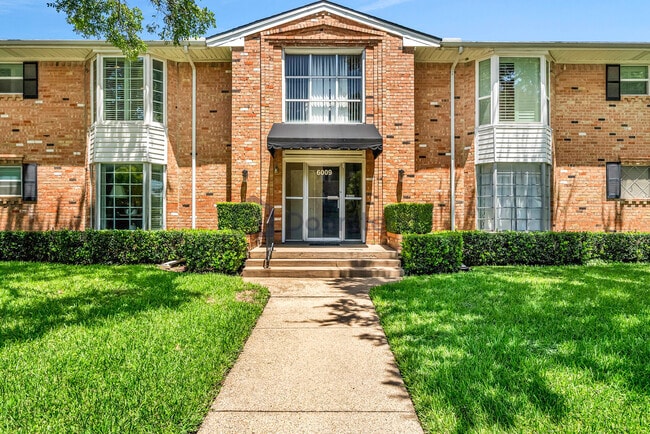 property at 6009 Sandhurst Ln