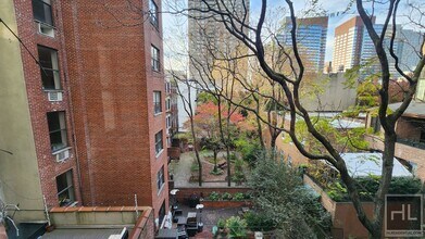STUNNING MIDTOWN WEST 3 BEDROOM - WON'T LA in New York, NY - Building Photo - Building Photo
