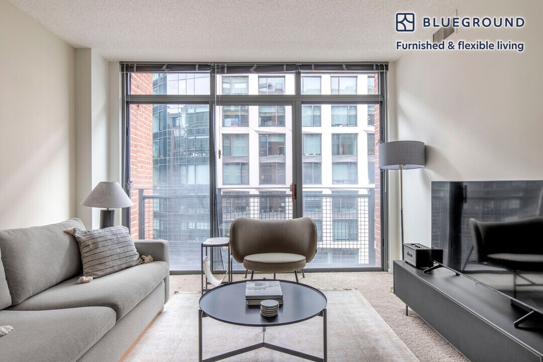 70 I St SE in Washington, DC - Building Photo