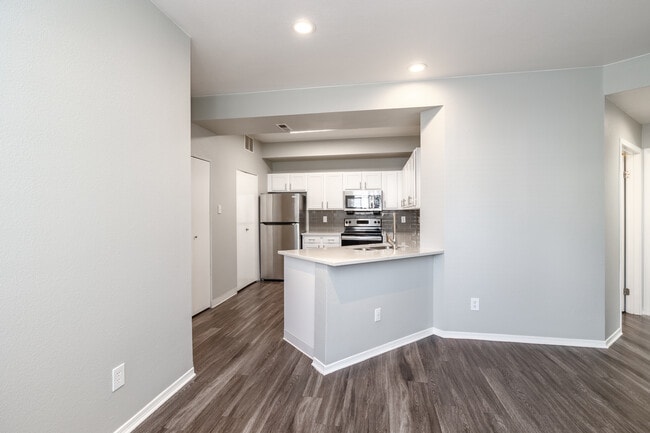 Kallisto at Bear Creek in Lakewood, CO - Building Photo - Interior Photo