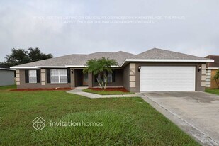 8730 Fort Socrum Village Pl in Lakeland, FL - Building Photo
