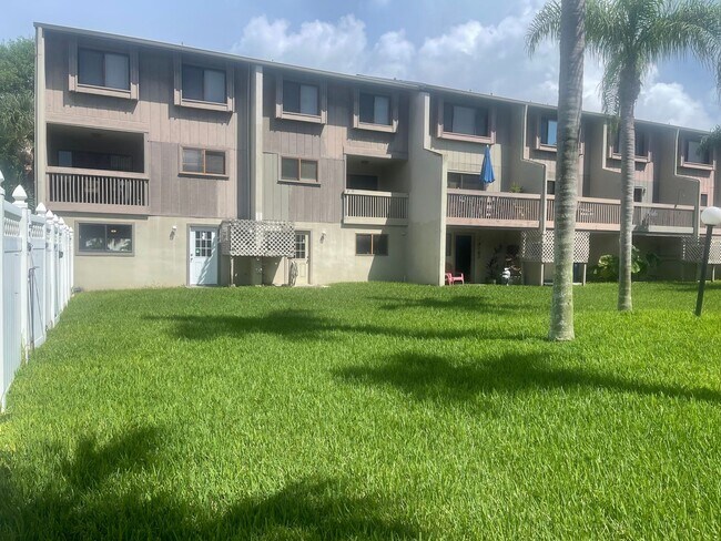 1920 1st St in Indian Rocks Beach, FL - Building Photo - Building Photo