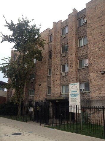 1533 W Jarvis Ave in Chicago, IL - Building Photo - Building Photo