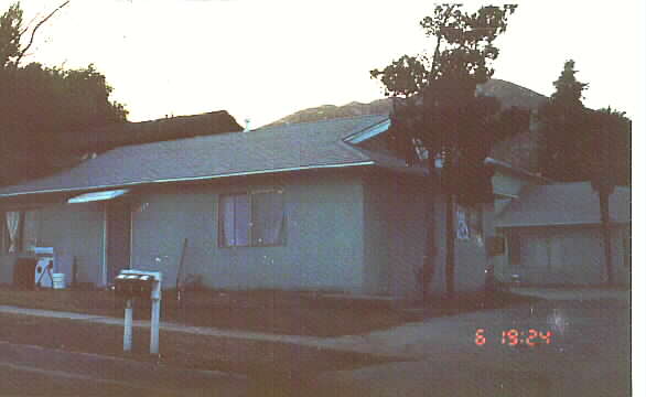 239 E Berkeley Ct in Colton, CA - Building Photo