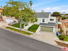 5452 Harcross Dr in Los Angeles, CA - Building Photo - Building Photo