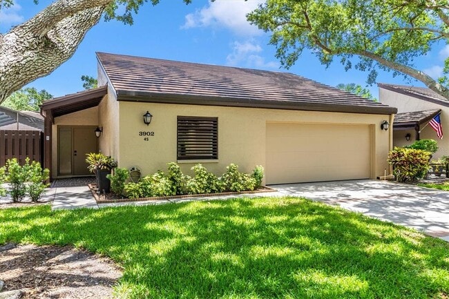 property at 3902 Glen Oaks Manor Dr
