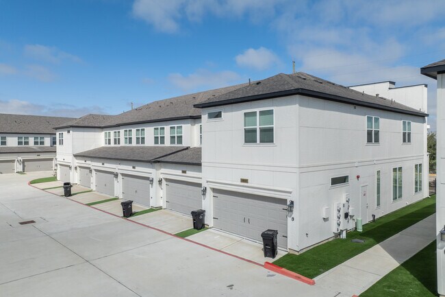 Enclave at Mason Creek in Katy, TX - Foto de edificio - Building Photo