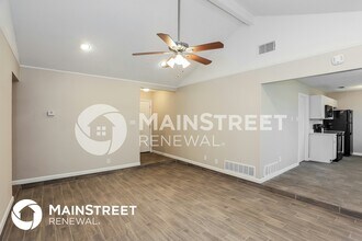 6707 Country Creek Dr in Arlington, TX - Building Photo - Building Photo