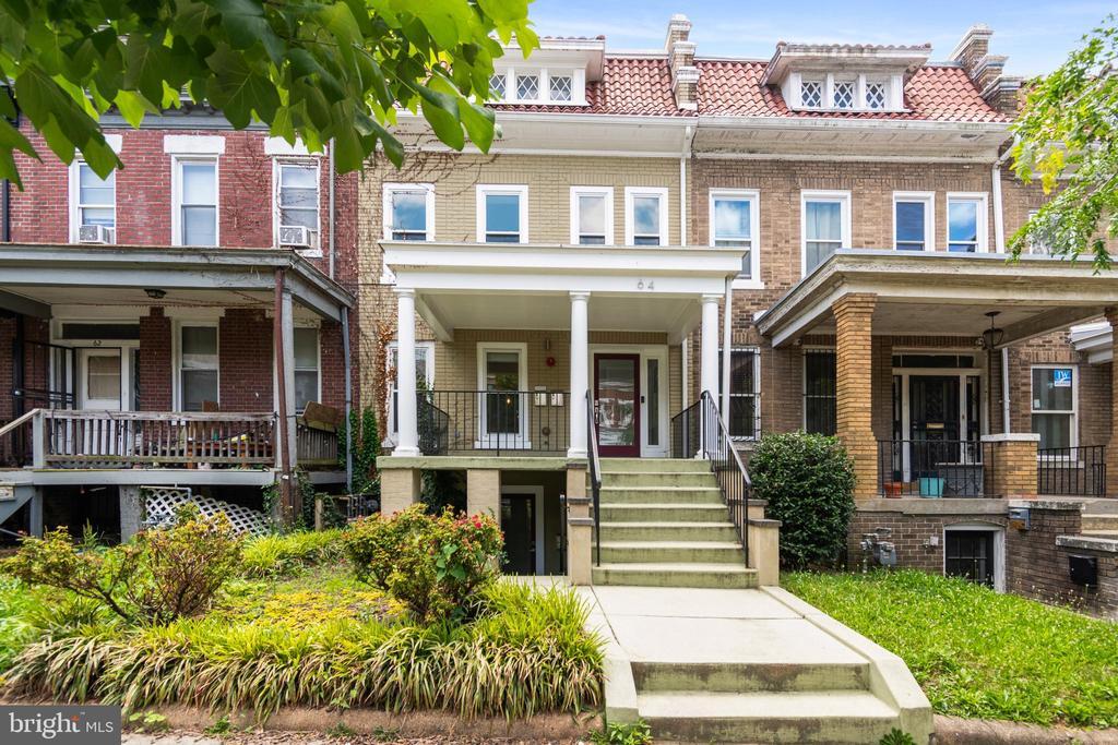 64 W St NW in Washington, DC - Building Photo