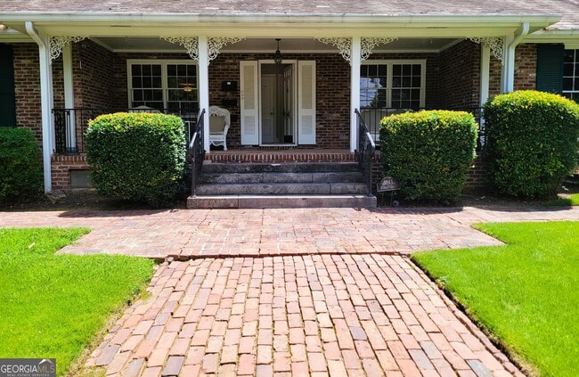 property at 1845 Monroe Dr NE