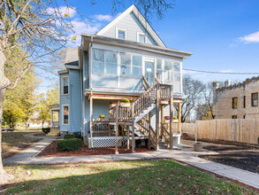 312 Bridge St in Joliet, IL - Foto de edificio - Building Photo