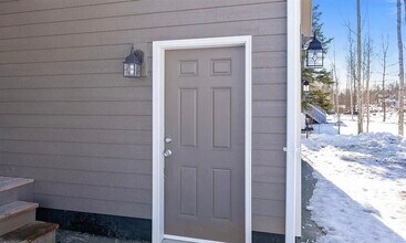 7030 W Werner Dr in Wasilla, AK - Building Photo - Building Photo