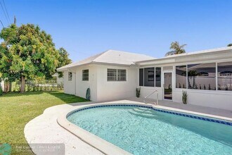 4751 NE 29th Ave in Fort Lauderdale, FL - Building Photo - Building Photo