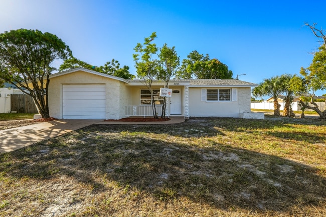 property at 3208 Holiday Lake Dr