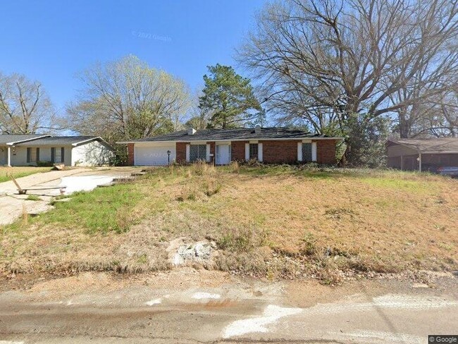 property at 1422 Wooddell Dr