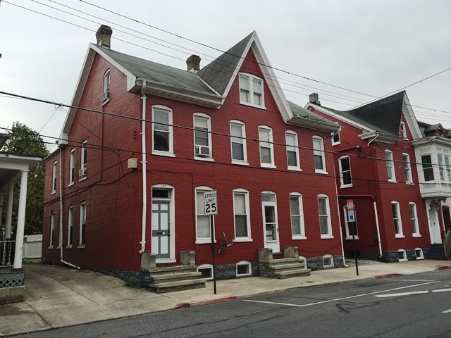 320-322 S Potomac St in Hagerstown, MD - Foto de edificio - Building Photo