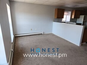 17 Mechanic St in Gardiner, ME - Building Photo - Building Photo