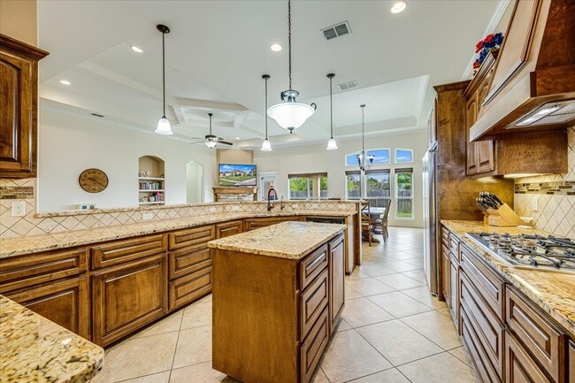 7522 S Lake Dr in Corpus Christi, TX - Building Photo - Building Photo