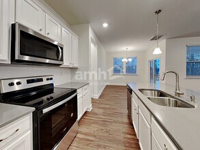 141 Hazel Pk Dr in Mooresville, NC - Building Photo - Building Photo