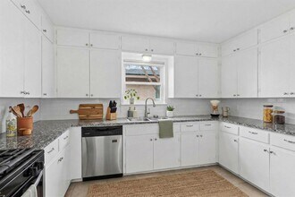 4805 Broadhill Dr in Austin, TX - Building Photo - Building Photo